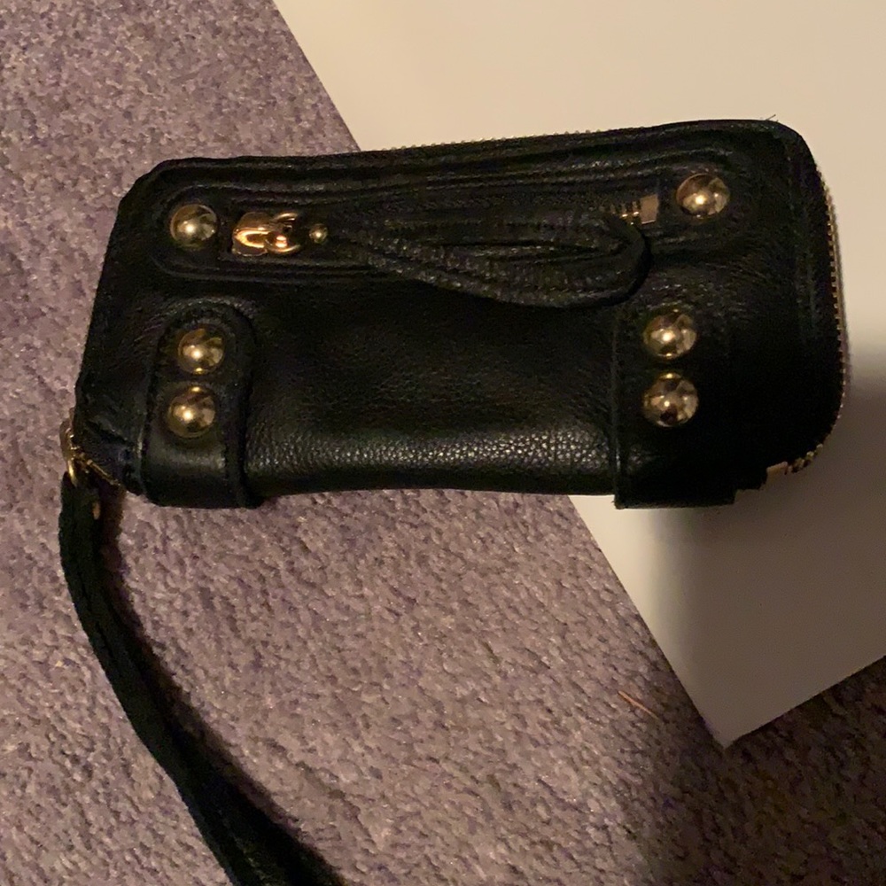 Linea pelle wristlet wallet